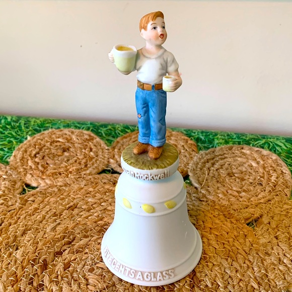 Norman Rockwell, “five cents a glass” lemonade bell, EUC - Picture 1 of 11